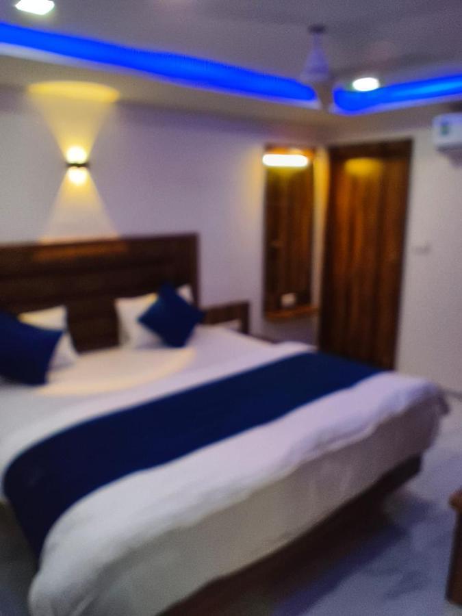 Hotel Ozone,Amhedabad Dış mekan fotoğraf