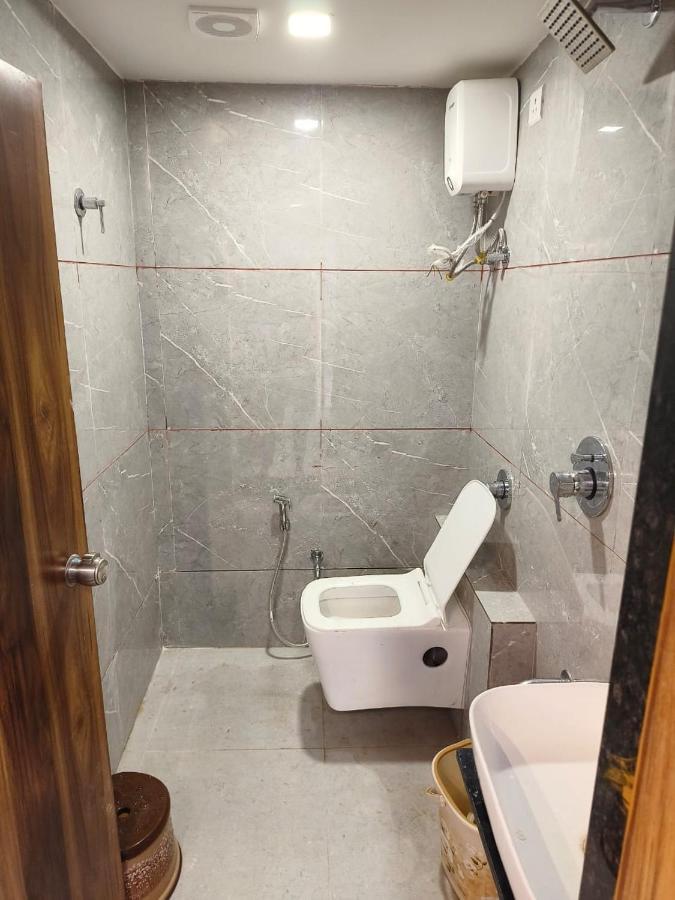 Hotel Ozone,Amhedabad Dış mekan fotoğraf