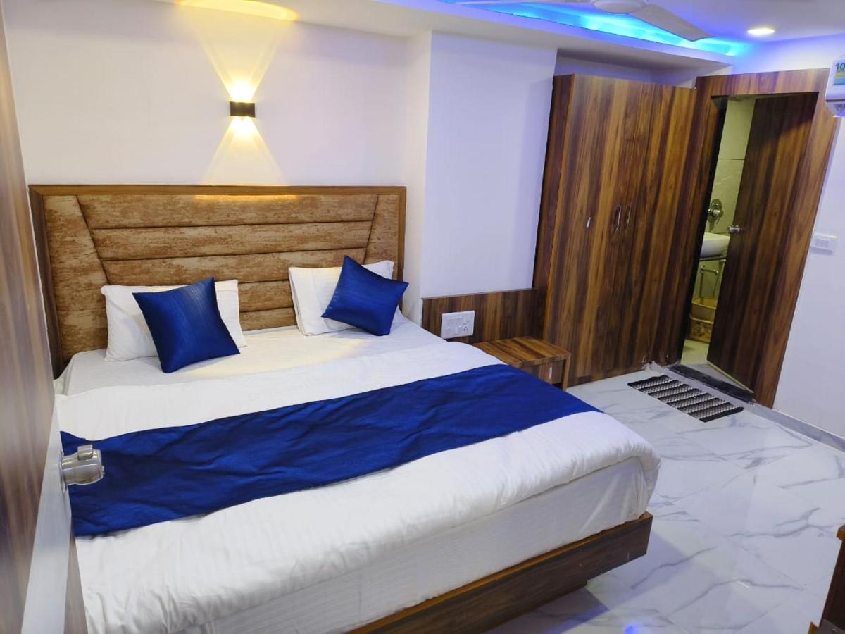 Hotel Ozone,Amhedabad Dış mekan fotoğraf