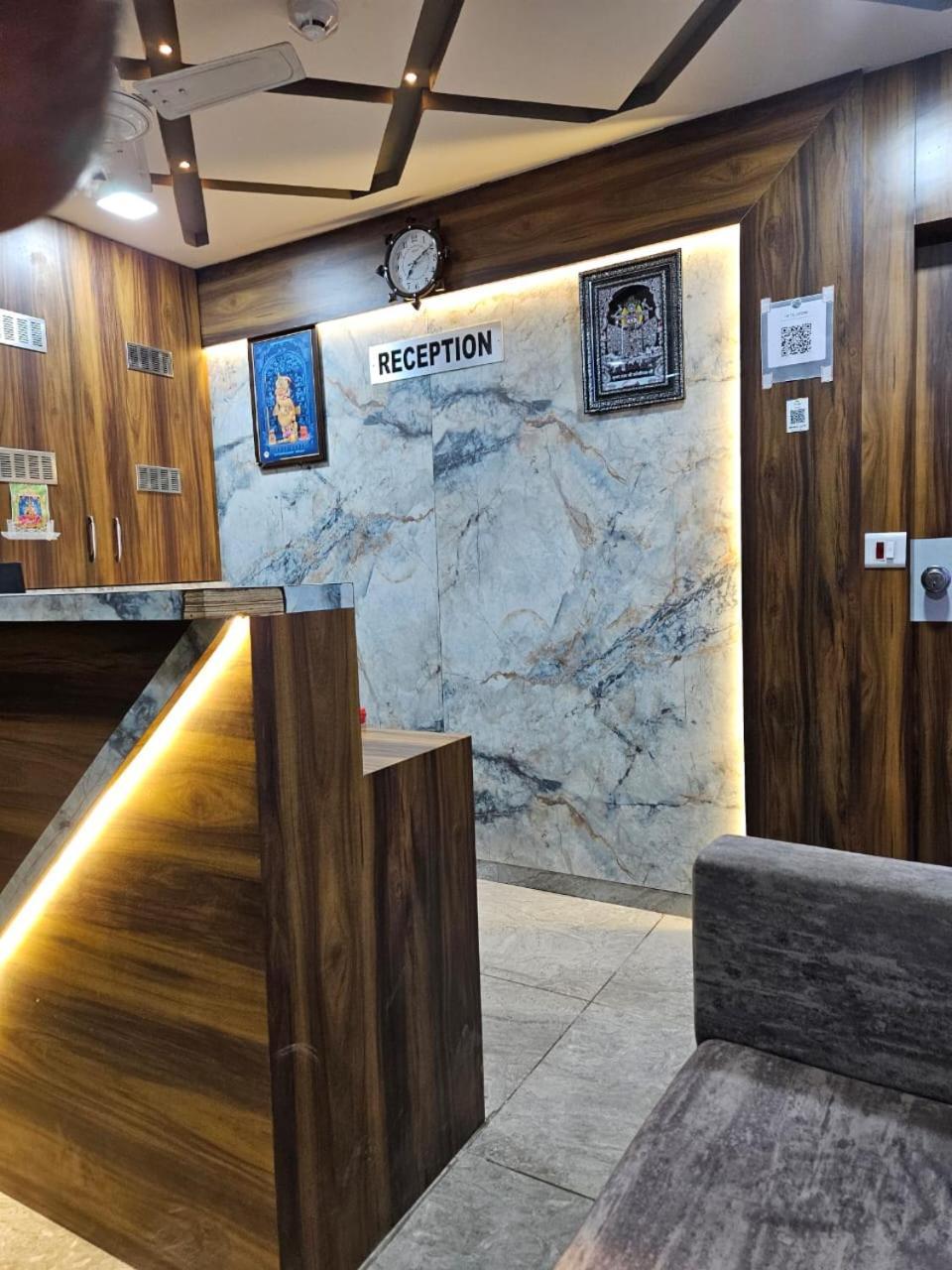 Hotel Ozone,Amhedabad Dış mekan fotoğraf